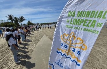 Dia Mundial de Limpeza das Praias: Alurb promove mutirão por toda a orla de Maceió