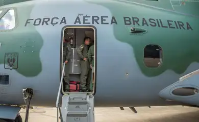 Voo para resgatar mais brasileiros em Gaza decola na quinta