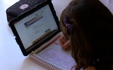 Uso inadequado da internet pode afetar saúde, diz especialista