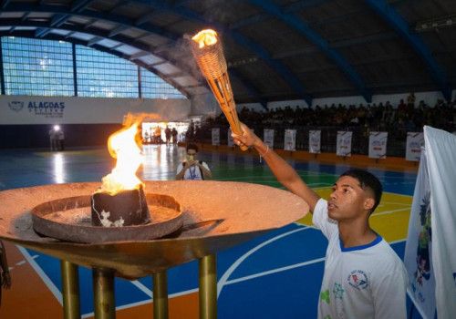 Jogos Estudantis de Alagoas começam com celebração ao esporte e ao protagonismo juvenil
