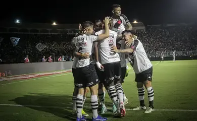 Vasco vence Água Santa para seguir em frente na Copa do Brasil
