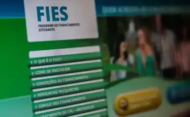 Fies: instituições de ensino têm até hoje para confirmar participação