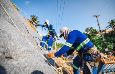 Prefeito JHC investe R$ 150 milhões para acabar com áreas de risco em Maceió