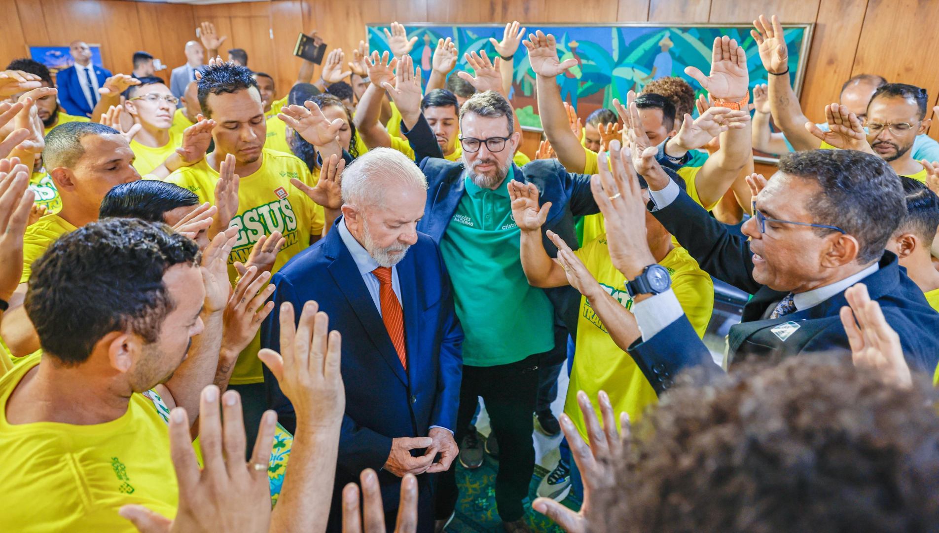Lula sanciona Dia Nacional da Música Gospel e leis que reconhecem grafite e Festa do Sairé