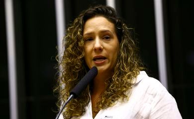 Vereadora viúva de Marielle Franco registra ameaça de estupro