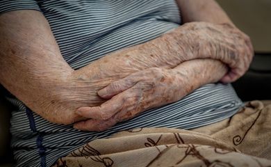 Envelhecimento da população vai demandar mais vacinas para idosos