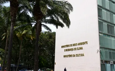 MMA abre concurso público com 98 vagas para analista ambiental