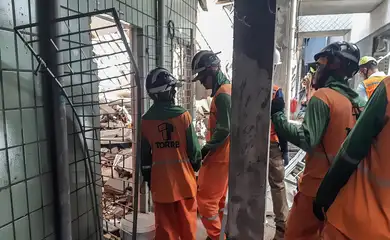 Sobe para cinco total de mortos em desabamento em Aracaju
