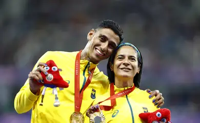 Jerusa Geber vence os 100m e conquista primeiro ouro
