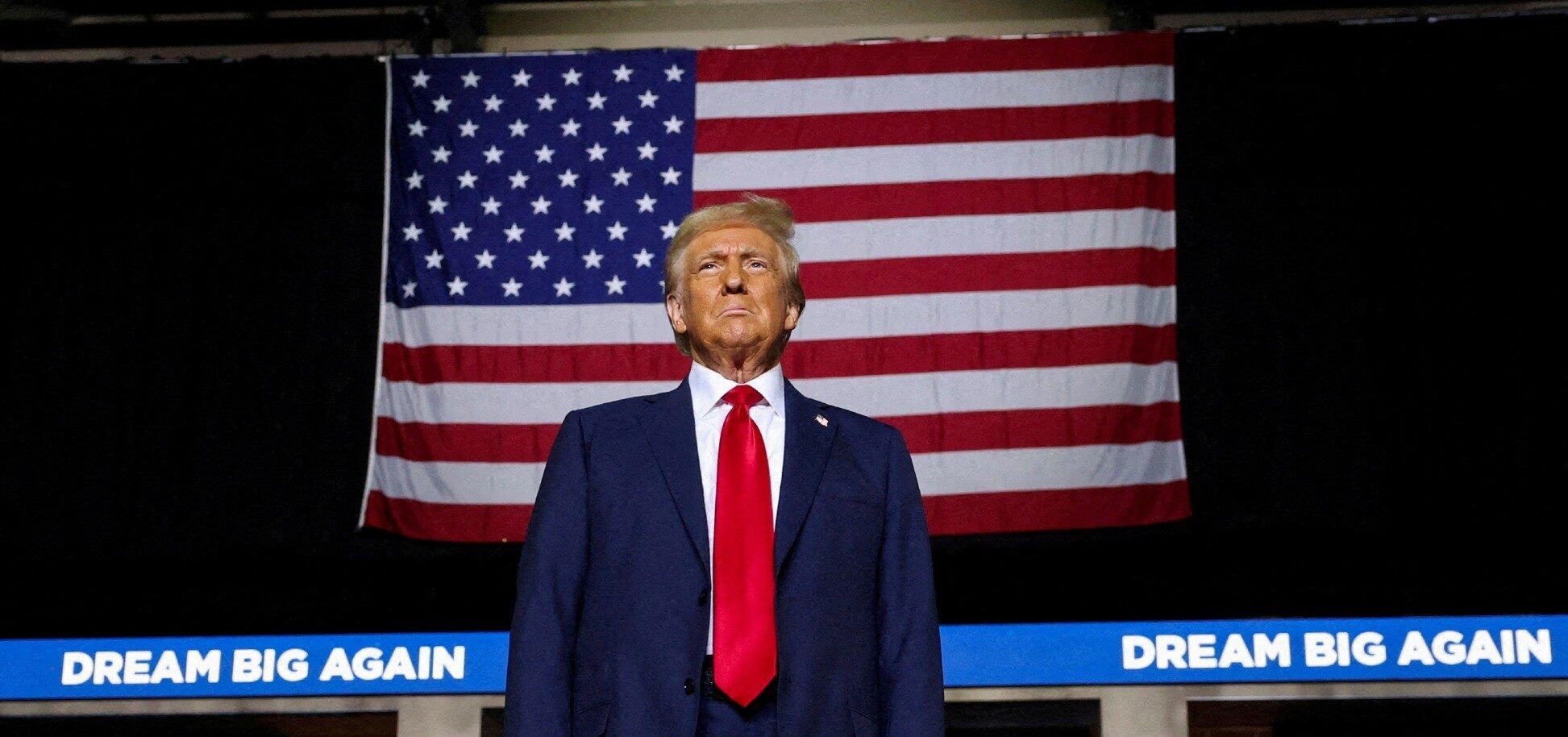 Trump promete perdoar réus por ataque ao Capitólio no primeiro dia de governo