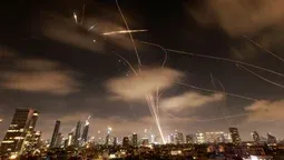 Conflito Israel-Irã entra no 7º dia com mais ataques e EUA ‘indefinido’