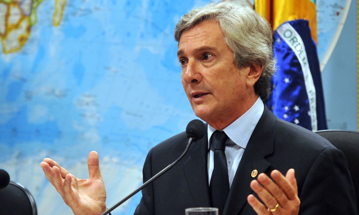 Collor condenado: decisão sobre pena é adiada para próxima quarta