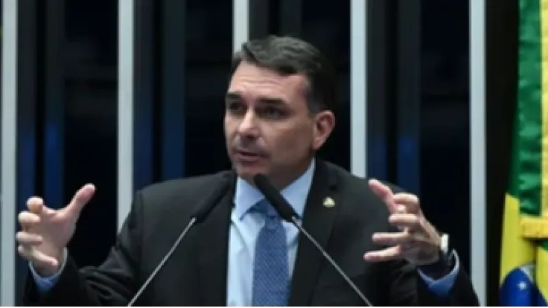 Flávio Bolsonaro participará de evento em Israel com Netanyahu