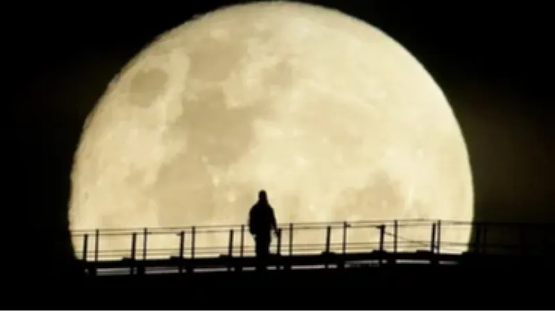 Segunda superlua do ano pode ser vista hoje; saiba como