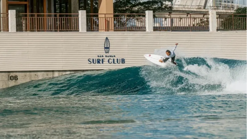 JHSF inaugura piscina de surf com 220 metros em São Paulo