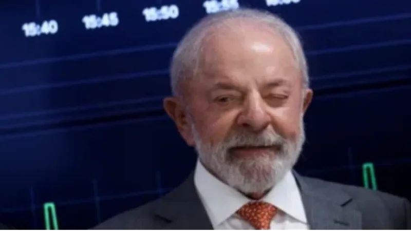 Lula realiza exames pré-operatórios para retirada de catarata