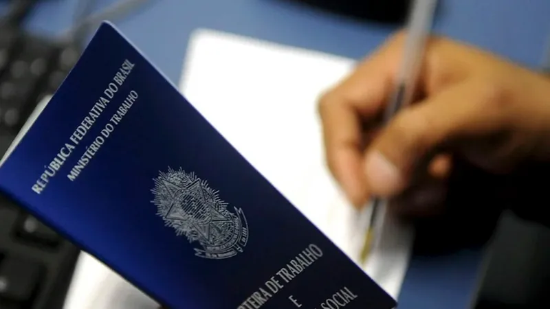 Taxa de desemprego sobe para 5,8% em fevereiro, maior patamar desde junho de 2025