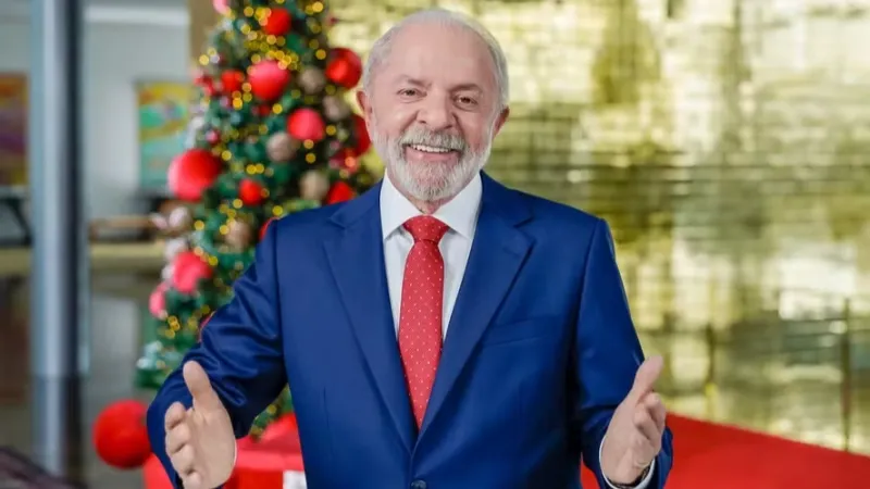 Em pronunciamento de Natal, Lula defende fim da escala 6x1 e diz que PF seguirá enfrentando facções