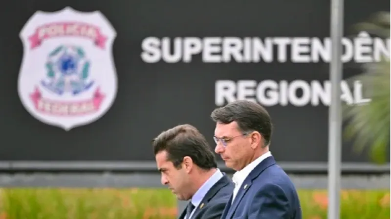 Bolsonarismo chega ao fim de 2025 com incógnitas e Flávio presidenciável