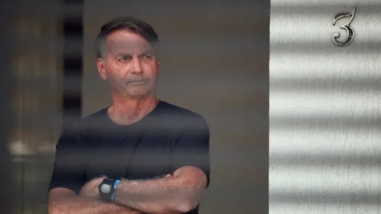 Bolsonaro entra em semana decisiva em futuro político e penal