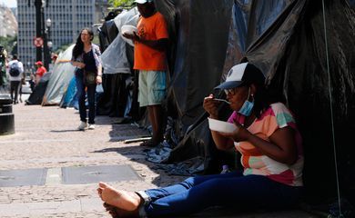 Estudo mostra como sistemas alimentares agravam e enraízam iniquidades