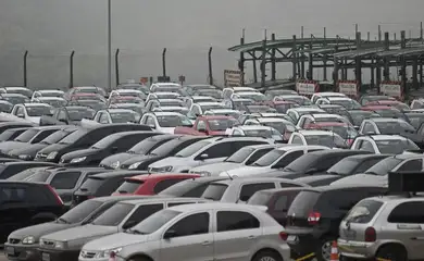 Vendas financiadas de veículos crescem 30,7% no país 