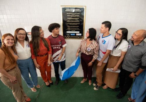 Governo assina ordens de serviços para construção de escolas e creche Cria em Branquinha e Japaratinga