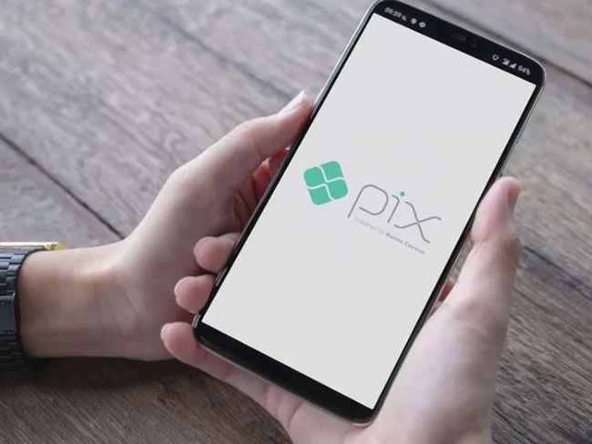 BC adia lançamento do Pix automático para 2025 e cria nova regra de segurança
