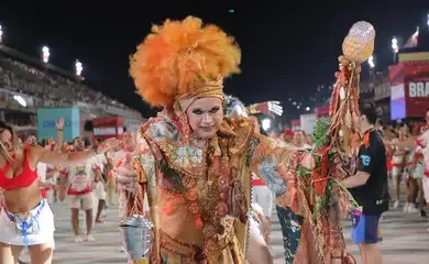 Ensaios técnicos levam emoção do público às escolas de samba do Rio