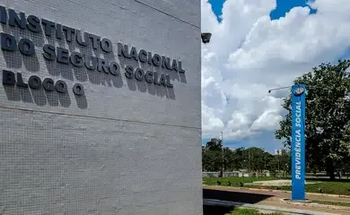 INSS cria central virtual em Libras com experiência piloto em Maceió