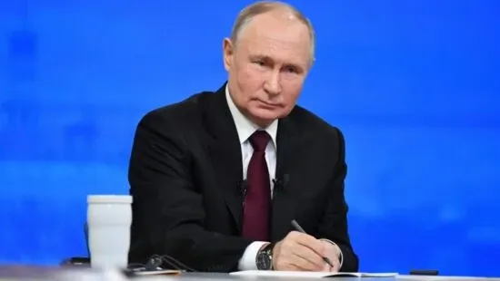 Kremlin se diz ‘impressionado’ com posição de Trump para encerrar guerra da Ucrânia