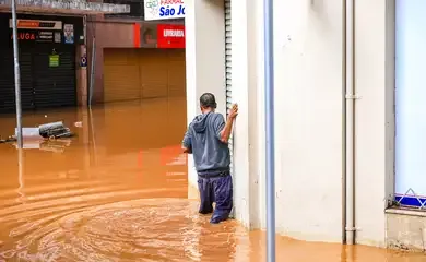 Mortes por leptospirose chegam a 13 no Rio Grande do Sul