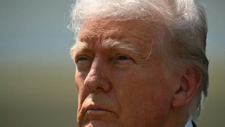 Trump anuncia tarifa de 100% para todos os filmes estrangeiros