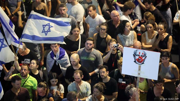 Greve geral em Israel pressiona Netanyahu por acordo para libertar reféns