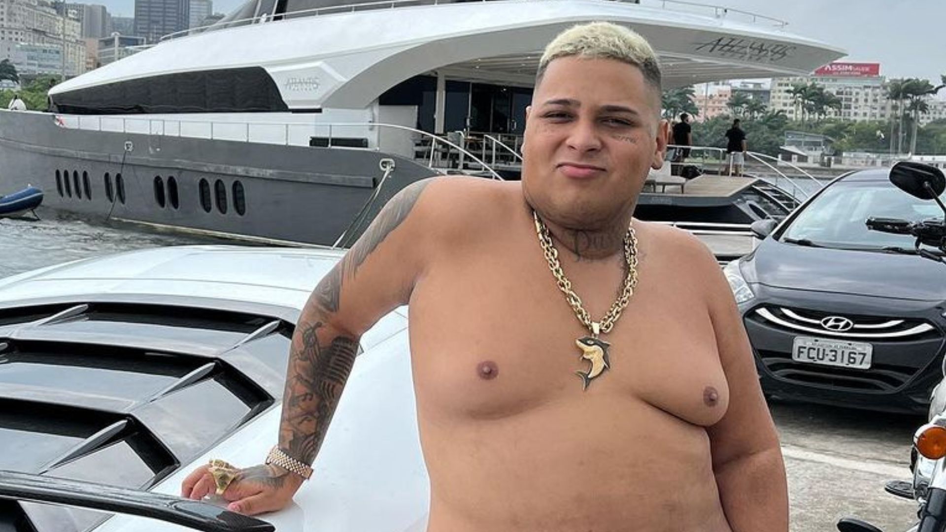 MC Ryan relata que tentou pular de avião em meio a crise de pânico