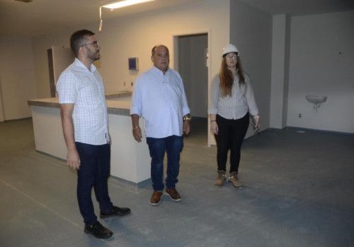 Secretário de Saúde inspeciona obras do Hospital Regional de Palmeira dos Índios