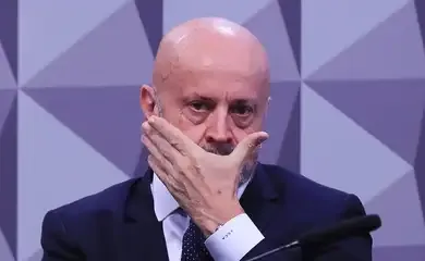 Mendonça vota para manter prisão de suspeitos por fraude no INSS