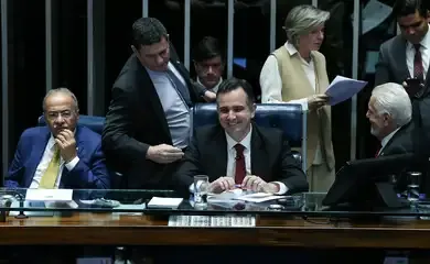 Senado aprova projeto com normas para ensino em tempo integral