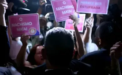 Disque 100 recebe duas denúncias por hora de estupro de vulneráveis