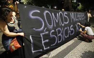 10 perfis lésbicos para você conhecer nesse Dia da Visibilidade