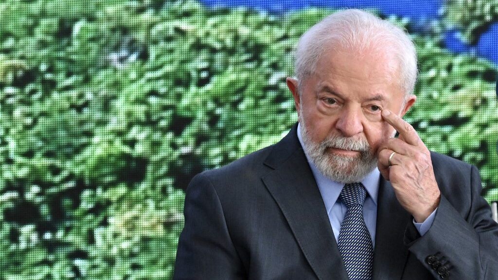 Lula diz que só ele ‘coloca ou tira’ presidente da Caixa, cargo desejado pelo Centrão