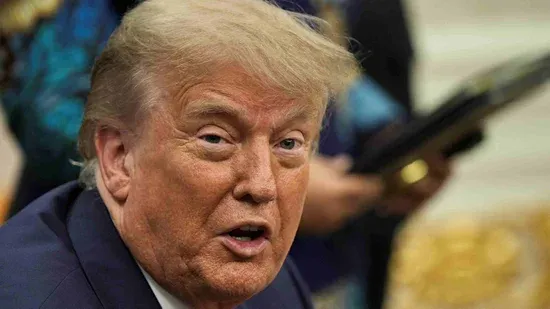 Trump lamenta enchentes e promete ajuda federal para vítimas no Texas