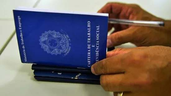 Desemprego cai a 5,8% em junho, menor taxa da série histórica