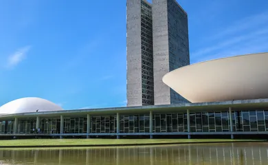 Congresso aprova R$ 15 bi para compensar perda de estados e municípios