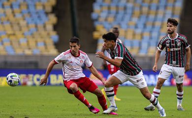 De olho na final da Libertadores, Flu e Inter jogam no Maracanã