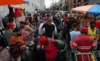 Pesquisa mostra que 31% dos brasileiros precisam complementar renda