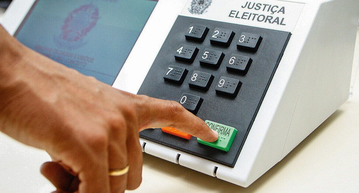 Candidatos podem ser cassados a partir de regras que começam a valer a partir deste sábado; veja o que está proibido