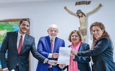 Lula aprova parecer que prevê demissão de servidor por assédio sexual