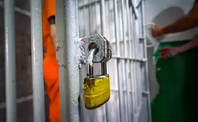 Detentas de Bangu fazem motim por causa da qualidade da comida