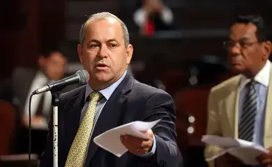 Justiça suspende pagamento de R$ 581 mil em férias a Domingos Brazão